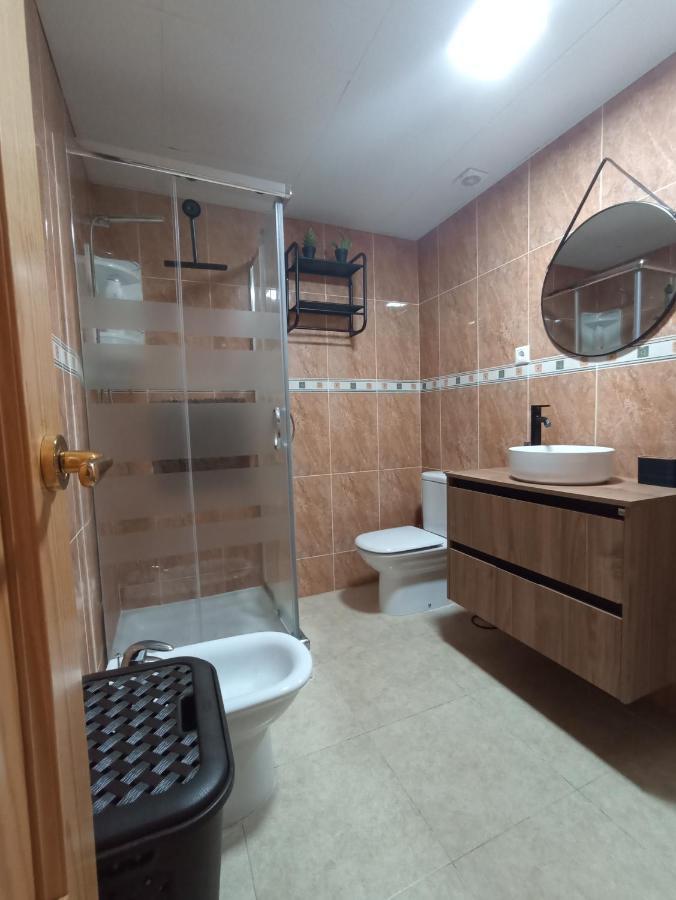 Deltafamily ¡ Barbacoa,piscina, Wifi Chromecast !! Appartement